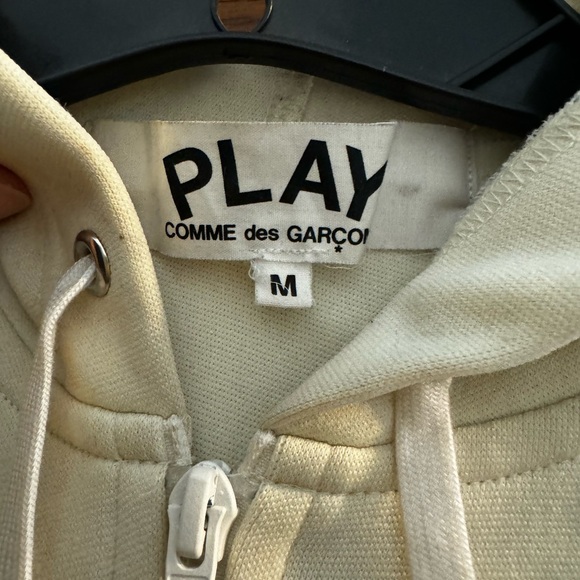 Comme des Garçons Play Beige Hoodie - Picture 2 of 7